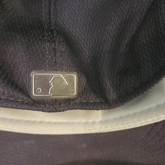 New Era MLB Fitted Ball Cap New York Yankee, size 7 1/2 - Picture 5 of 8